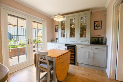 kitchen-2.jpg