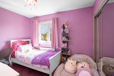 bedroom.1-1.jpg