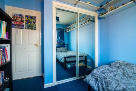 bedroom.3-1.jpg