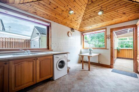 Kitchen (2).jpg