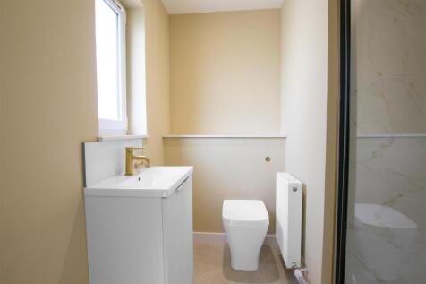 showerroom.down.jpg