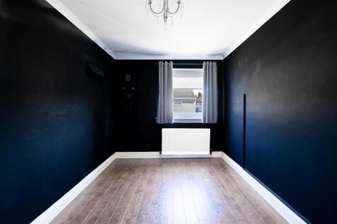 bedroom..jpg