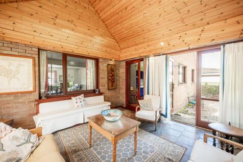 Sun Room (2).jpg