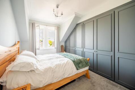 Bed1 (2).jpg