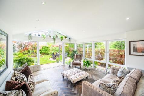 Dining  Sun Room (3).jpg