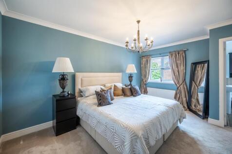 Bed1 (1).jpg