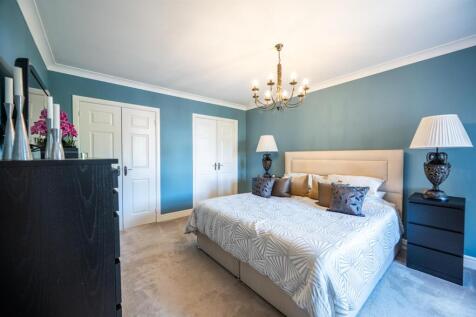 Bed1 (2).jpg