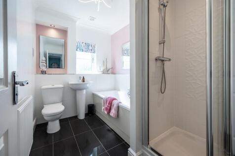 Bathroom.jpg