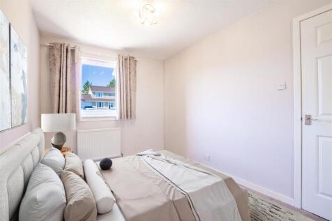 Property_AB19_bedroom_14-05-25_14_16.jpeg