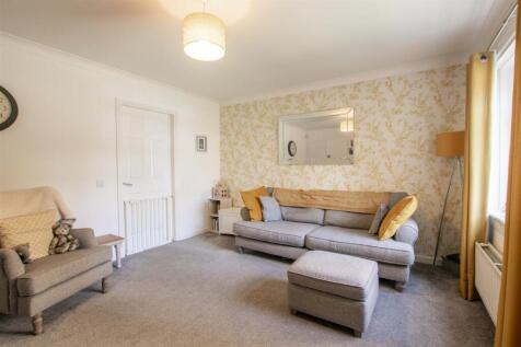 lounge-1.jpg