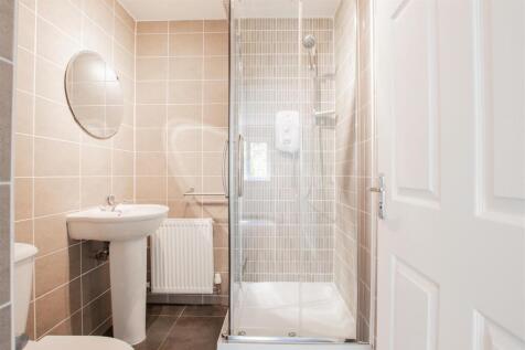 ensuite.jpg