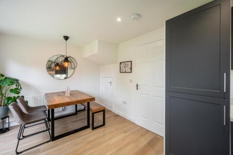 Kitchen (1).jpg