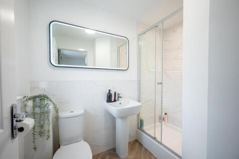 En Suite (2).jpg