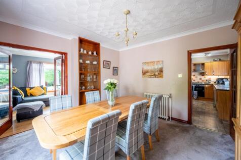 Dining Room.jpg