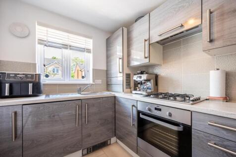 Kitchen (1).jpg
