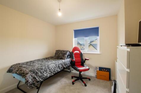 bedroom.two.jpg