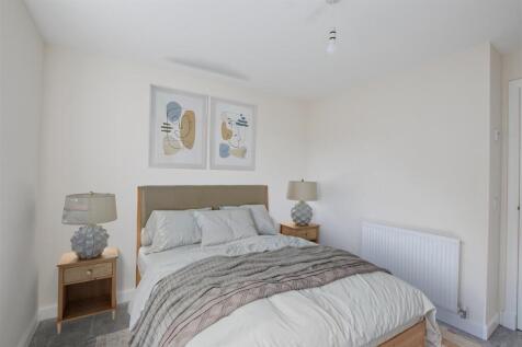 Property_E3E2_bedroom-2_10-07-25_15_58.jpeg