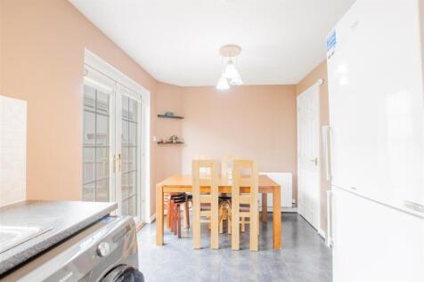 kitchen-3.jpg