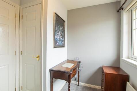 bedroom.three-3.jpg