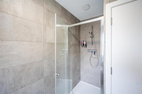 Shower Room (2).jpg