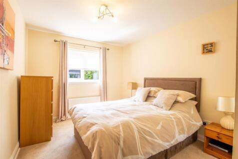 bedroom.one-1.jpg