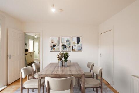 Property_8D3D_dining_04-06-25_09_42.jpeg