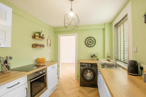 kitchen-1.jpg