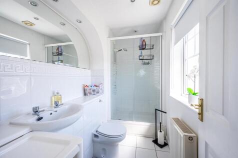 En Suite.jpg