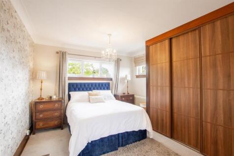 bedroom.one-1.jpg