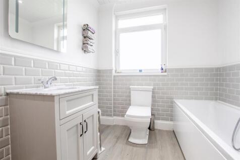 main.bathroom-1.jpg