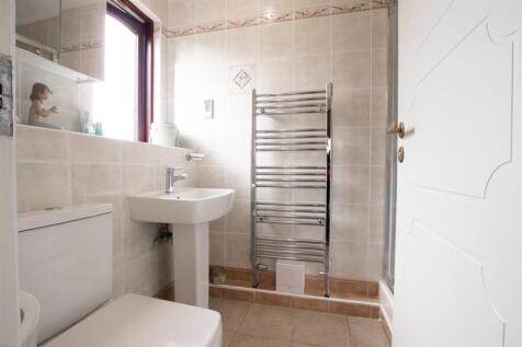 ensuite-2.jpg