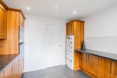 kitchen-2.jpg