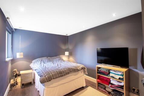 bedroom.one-1.jpg