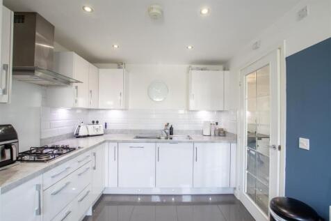 kitchen-2.jpg