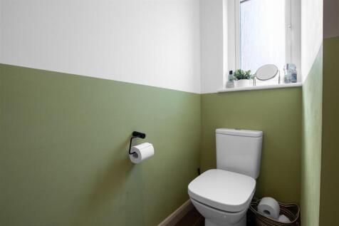 dw.bathroom-1.jpg