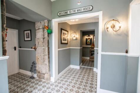 hallway-2.jpg