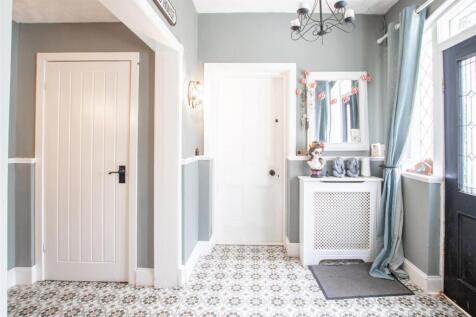hallway-1.jpg