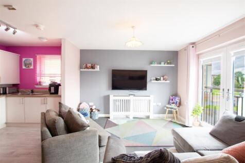 lounge-1.jpg