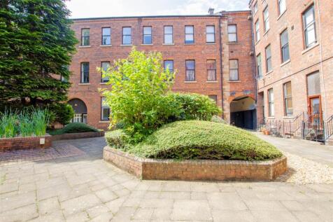 courtyard-2.jpg