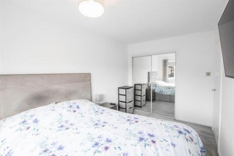 bedroom.two.jpg