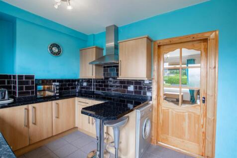 kitchen-1.jpg