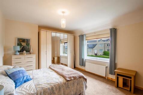 bedroom.1-1.jpg