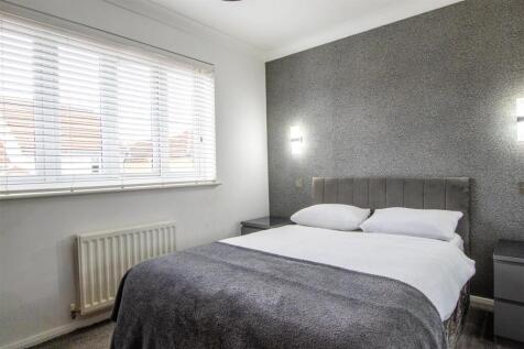 bedroom.three.jpg