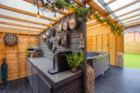 garden.externals.jpg