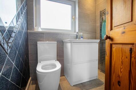 shower room-3.jpg