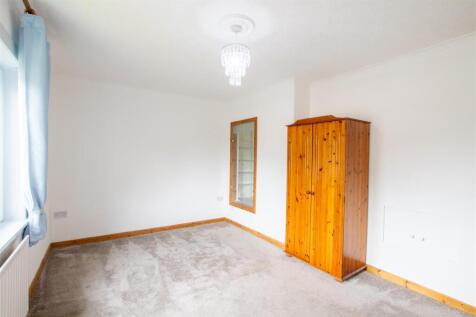 bedroom.one-1.jpg