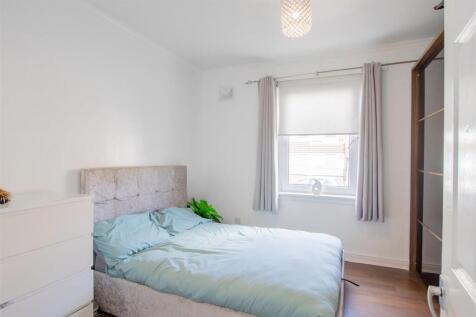 bedroom.one-1-2.jpg