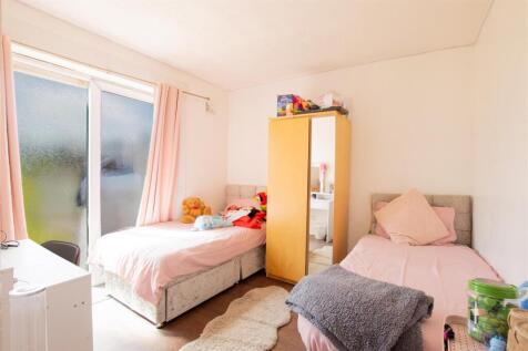bedroom.two-1-2.jpg