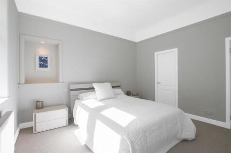 bedroom.one-1.jpg
