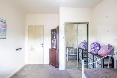bedroom.two.jpg